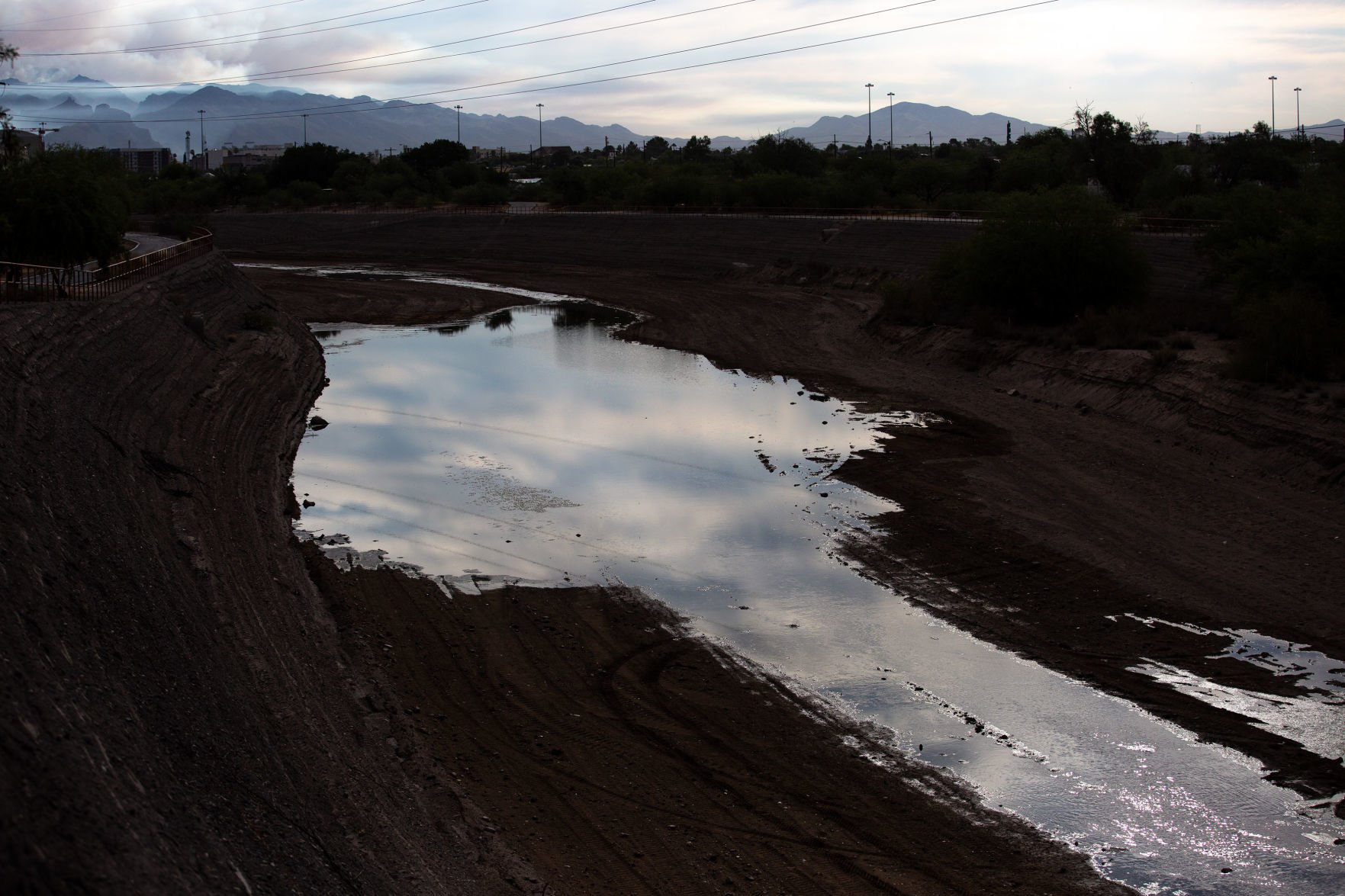 Santa Cruz River